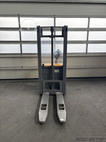Hochhubwagen Jungheinrich EJC 112