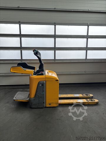 Niederhubwagen Jungheinrich ERE 120