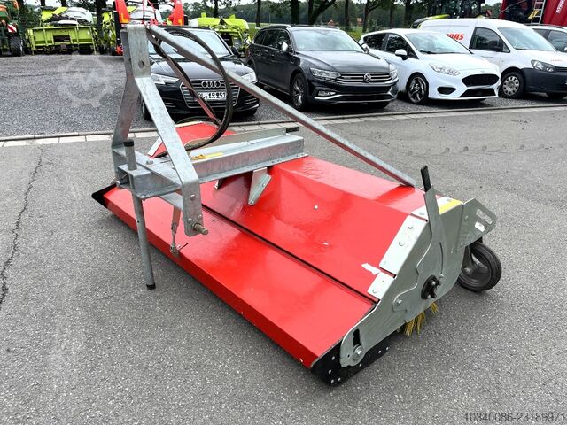 Westermann OPTIMAL 2300, Kehrmaschine, Sammelwanne, 2,30 m Westermann OPTIMAL 2300, Kehrmaschine, Sammelwanne,