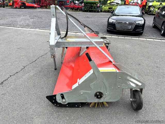 Westermann OPTIMAL 2300, Kehrmaschine, Sammelwanne, 2,30 m Westermann OPTIMAL 2300, Kehrmaschine, Sammelwanne,