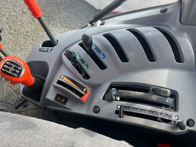 Kubota M 5071 NARROW, Allrad, Klima, Kriechgang, Schmalspur, nur 420 h ! Kubota M 5071 NARROW, Allrad, Klima, Kriechgang