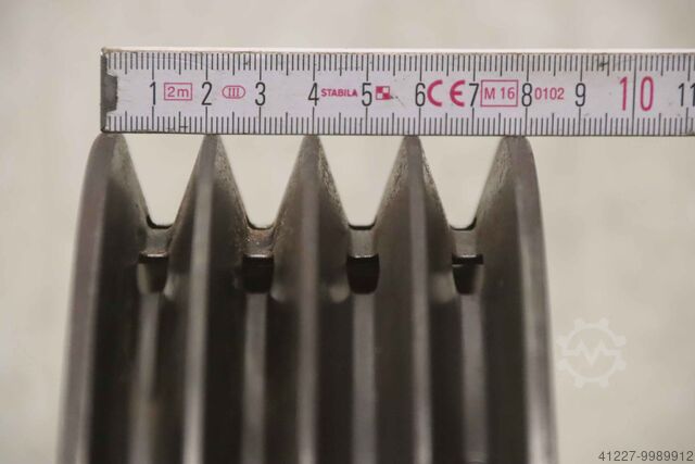 V-belt pulley 4-groove unbekannt SPB 250-4 (17 mm)