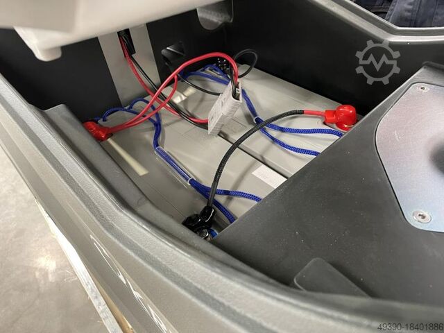 Neue Scheuersaugmaschine, Bodenreinigungsmaschine, Fußbodenreinigungsmaschine, Einscheibenschrubbmas KREMER KR-FL50A