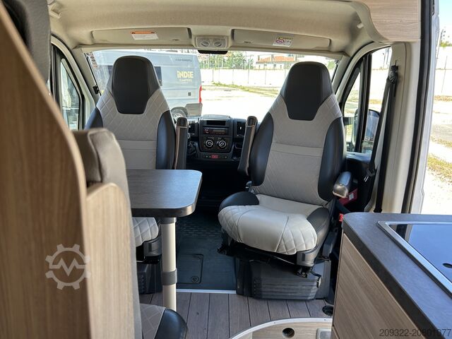 Wohnwagen/Wohnmobil Fiat Weinsberg Carabus 600 K | 4 Posti Letto | Completamente Attrezzato