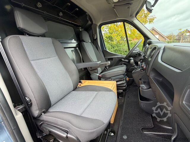 Minibus RENAULT Master 2.3 Dci Kasten L3H2 9.000 km Wie Neu!!!