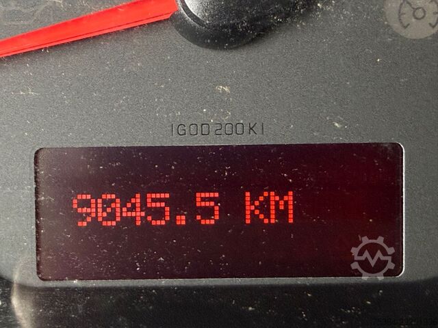 Minibus RENAULT Master 2.3 Dci Kasten L3H2 9.000 km Wie Neu!!!