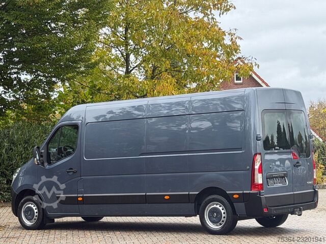 Panel van RENAULT Master 2,3 Dci Kasten L3H2 9.000 km Wie Neu!!