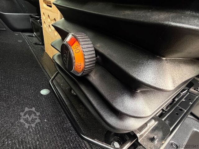 Panel van RENAULT Master 2,3 Dci Kasten L3H2 9.000 km Wie Neu!!