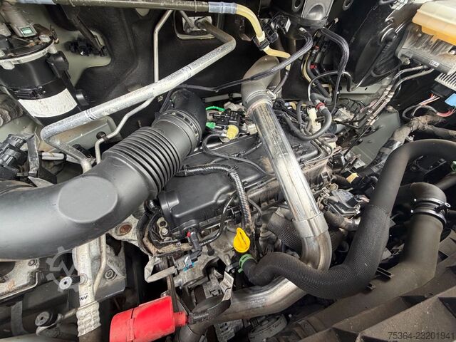 Panel van RENAULT Master 2,3 Dci Kasten L3H2 9.000 km Wie Neu!!