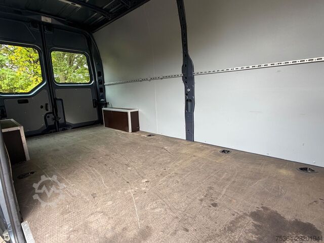 Panel van RENAULT Master 2,3 Dci Kasten L3H2 9.000 km Wie Neu!!