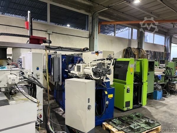 Injection molding machine KraussMaffei KM 110-700 C2