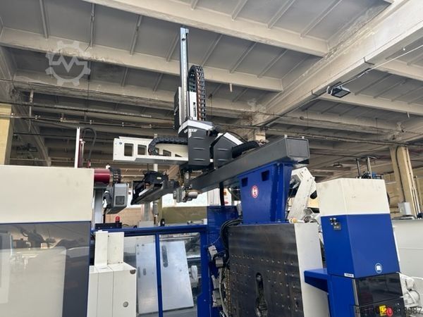 Spritzgießmaschine ENGEL Victory 200H/60W/180 combi