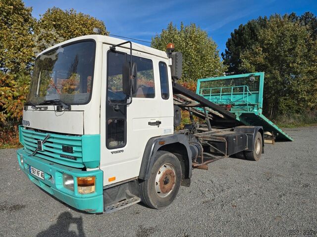 Tow truck VOLVO FL614  / Abschiebe Plattform / Winch