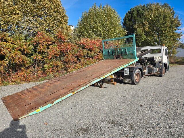 Tow truck VOLVO FL614  / Abschiebe Plattform / Winch