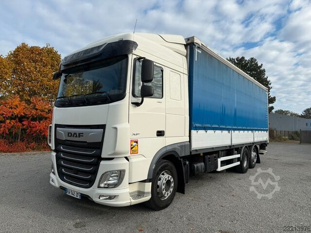 Flatbed truck with tarp DAF XF480 / Retarder / 6x2