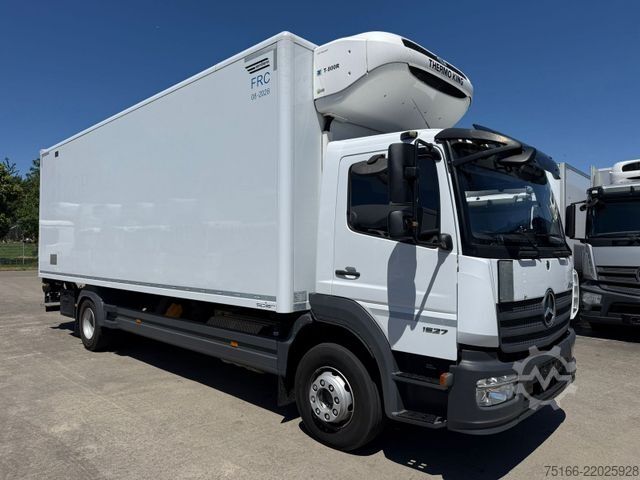 Refrigerated truck MERCEDES-BENZ ATEGO 1527 L Kühlkoffer 7,40 m LBW 1,5 T*THERMO