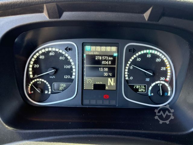 Refrigerated truck MERCEDES-BENZ ATEGO 1527 L Kühlkoffer 7,40 m LBW 1,5 T*THERMO