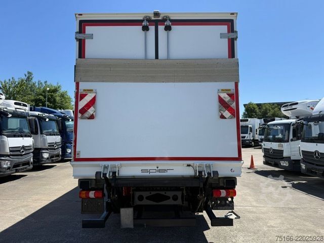 Refrigerated truck MERCEDES-BENZ ATEGO 1527 L Kühlkoffer 7,40 m LBW 1,5 T*THERMO