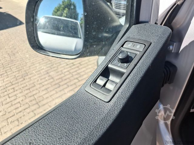 Minibus VOLKSWAGEN T6 9-Sitzer-Stoff-lang  1. Hand