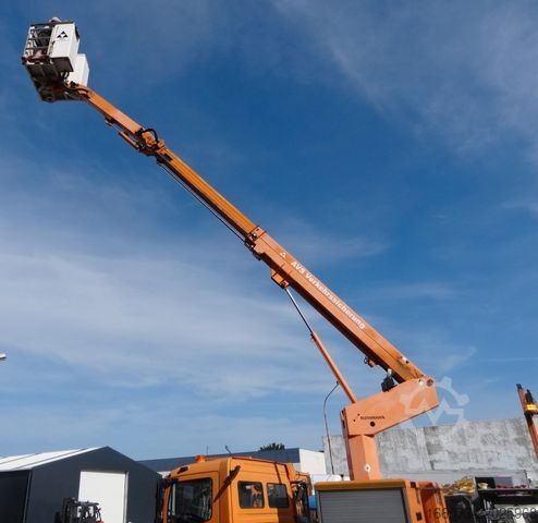 Truck-mounted work platform MERCEDES-BENZ Atego 818 Ruthmann TK145 Kunststoffkorb