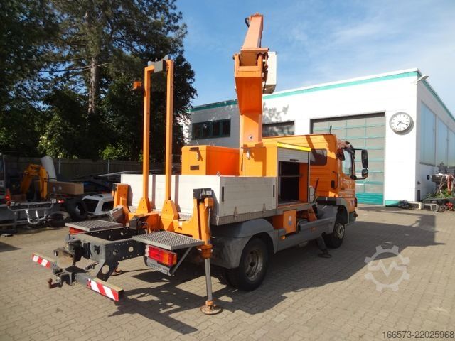 Truck-mounted work platform MERCEDES-BENZ Atego 818 Ruthmann TK145 Kunststoffkorb