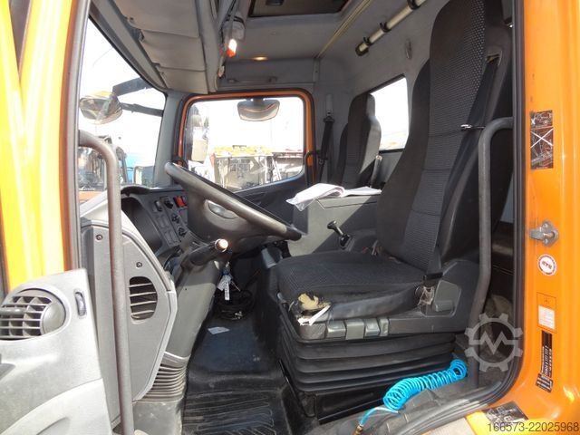 Truck-mounted work platform MERCEDES-BENZ Atego 818 Ruthmann TK145 Kunststoffkorb