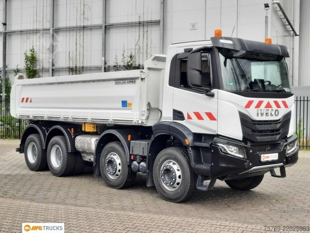 Tipper truck IVECO X-WAY 480 8X4/4 Meiller Bordmatik Intarder AHK