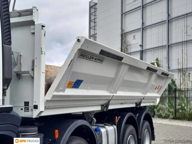 Three-sided tipper truck IVECO X-WAY 480 8X4/4 Meiller Bordmatik Intarder AHK