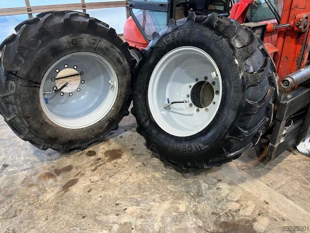 Ceat 420/85 R30 Farmmax R85 Ceat 420/85 R30 Farmmax R85