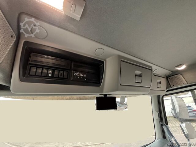 Commercial vehicle RENAULT D 280