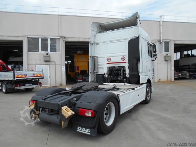 Standard tractor unit DAF XF 510