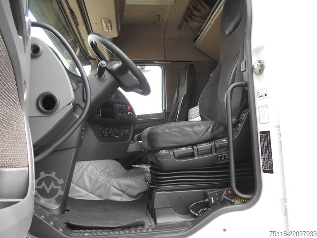 Standard tractor unit DAF XF 510
