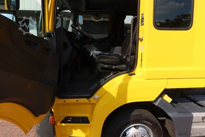 Recovery vehicle Mercedes-Benz Atego 1221 L Takelwagen 6 persoons