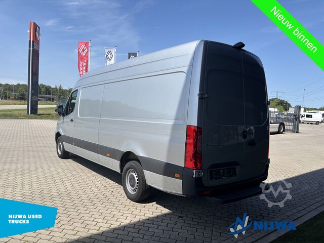 High-roof van Mercedes-Benz Sprinter 317 L3H2 Navigatie + Achteruitrijcamera