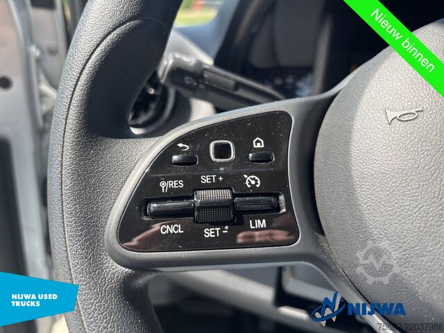High-roof van Mercedes-Benz Sprinter 317 L3H2 Navigatie + Achteruitrijcamera