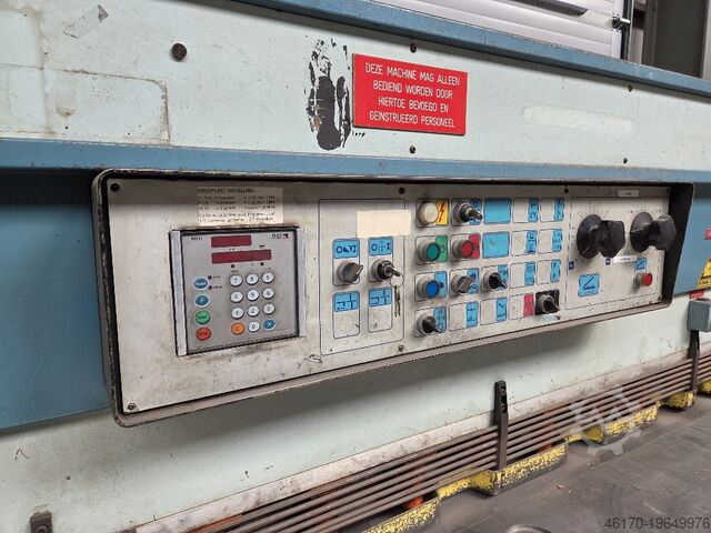 Hydraulic guillotine shear Gasparini CO3004