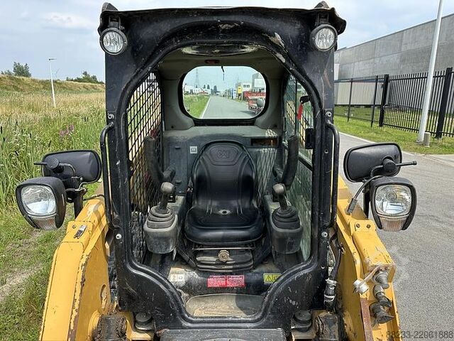 Crawler loader Caterpillar 239D