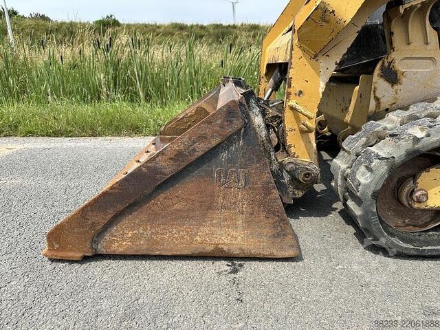 Crawler loader Caterpillar 239D