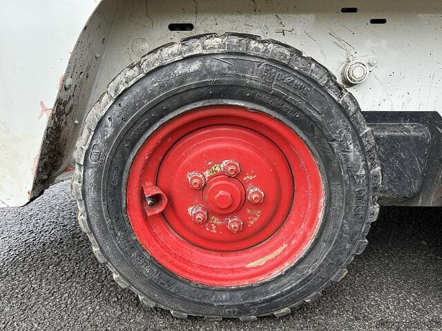 Loader Bobcat S70