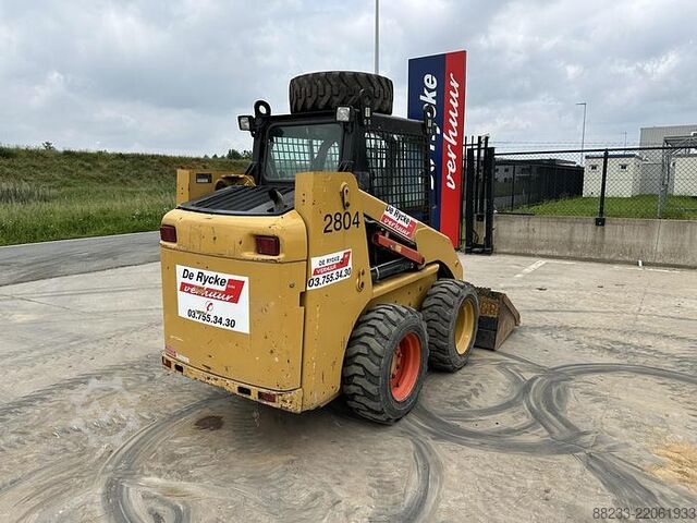 Loader CAT 216B3