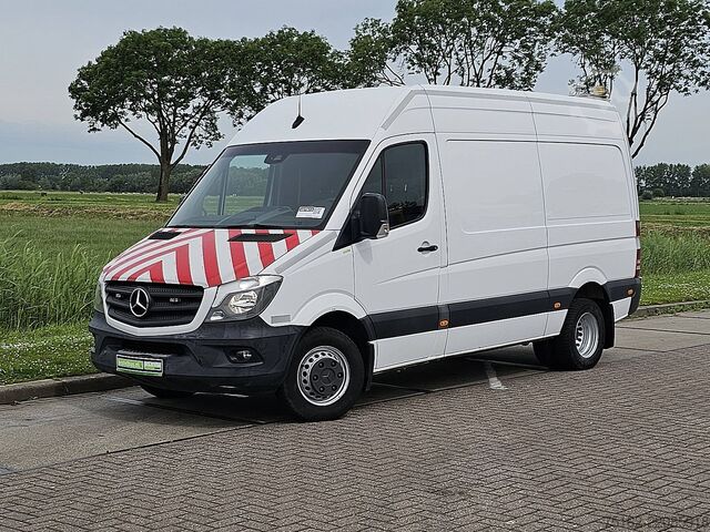 High-roof van MERCEDES-BENZ SPRINTER 519 L2H2 V6 3.0Ltr Airco