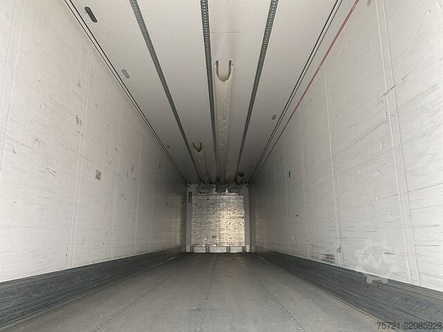 Refrigerated/frozen transport SCHMITZ N/A SCHMITZ ENGINE