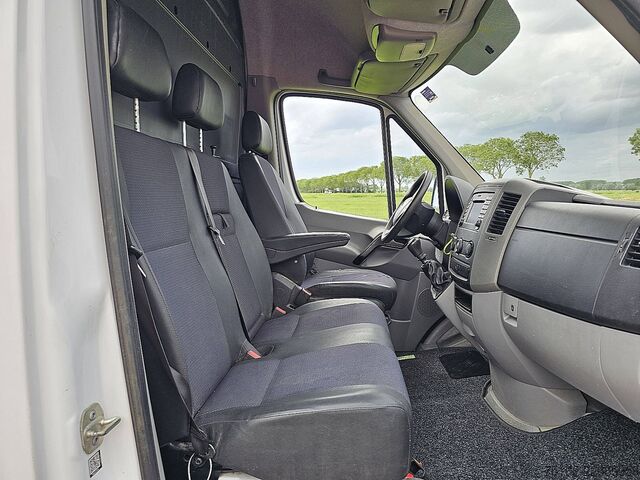 High-roof van MERCEDES-BENZ SPRINTER 314 L2H2 Trekhaak Euro6!