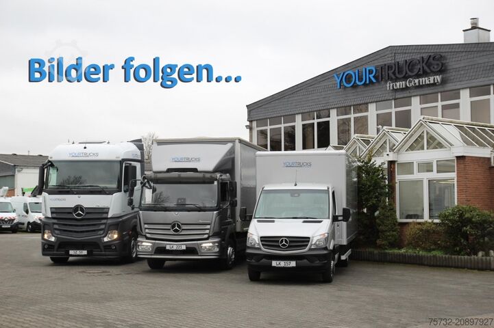 Standard tractor unit Volvo FH 500 Globe i-Save  I-Park Cool  Navi  2 Tanks