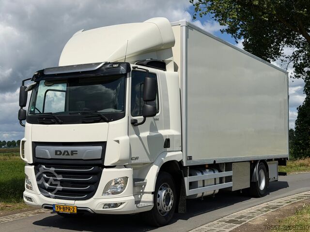 Suitcase DAF CF 290 CF290.18 EURO6 2020.  Bakwagen met Laadk...