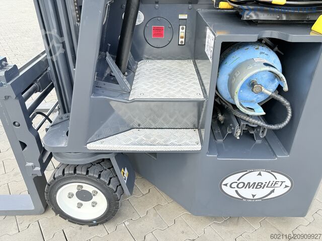 4-way forklift Combilift C3000CB GAS TRIPLEX 4900 POSITIONER TOP1