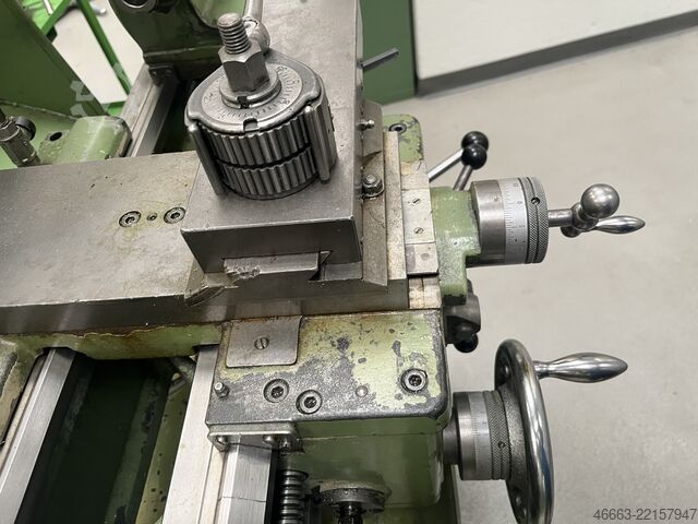 Lathe machine from a school Weiler Matador