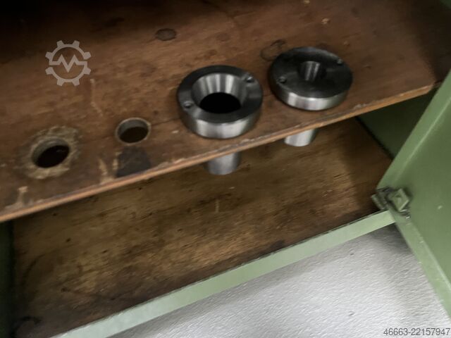 Lathe machine from a school Weiler Matador