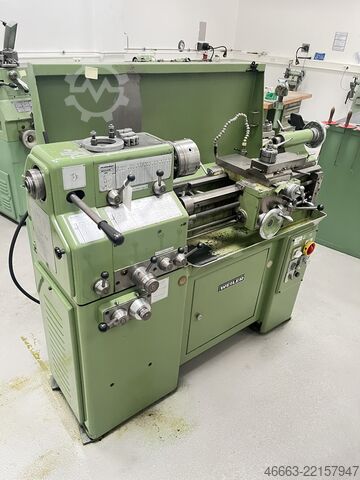 Lathe machine from a school Weiler Matador