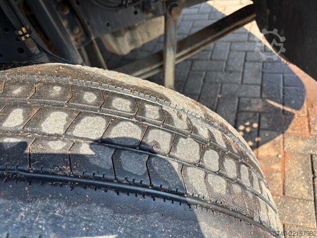 Hook arm system Mercedes-Benz Atego 1218 + HYVALIFT HAAKARM SYSTEEM + MANUAL